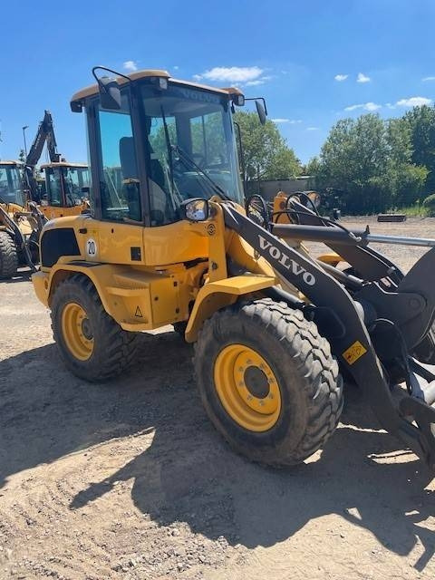 Volvo L 30 G - Utovarivač točkaš: slika 4 Volvo L 30 G - Utovarivač točkaš: slika 4