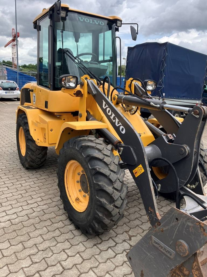 Volvo L 30 G - Utovarivač točkaš: slika 3 Volvo L 30 G - Utovarivač točkaš: slika 3