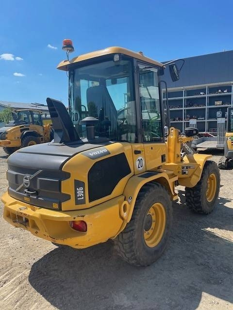 Volvo L 30 G - Utovarivač točkaš: slika 5 Volvo L 30 G - Utovarivač točkaš: slika 5