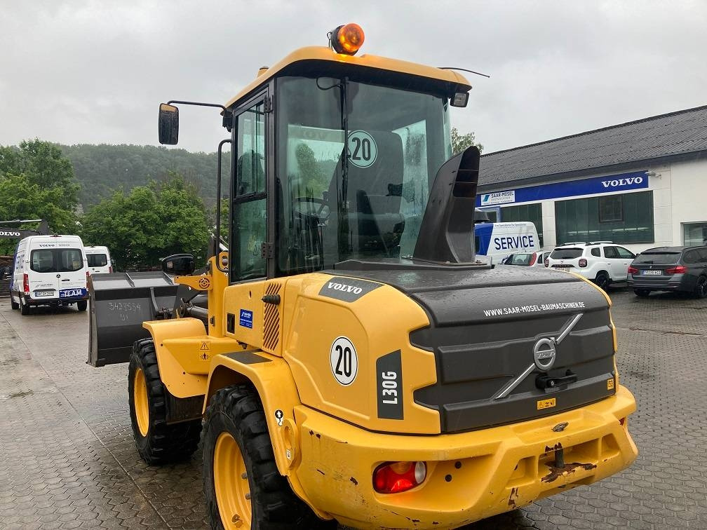 Volvo L 30 G - Utovarivač točkaš: slika 4 Volvo L 30 G - Utovarivač točkaš: slika 4