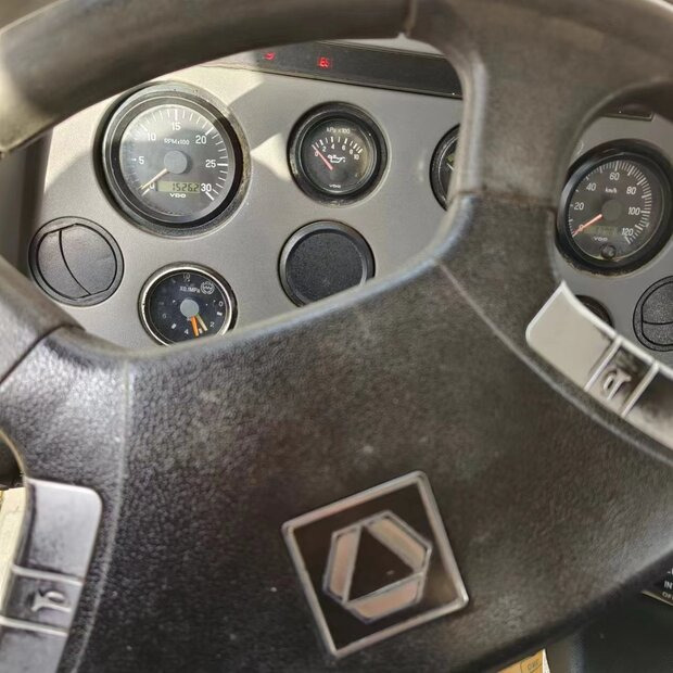 2018 XCMG QY200 - Autokran za sve terene: slika 5 2018 XCMG QY200 - Autokran za sve terene: slika 5