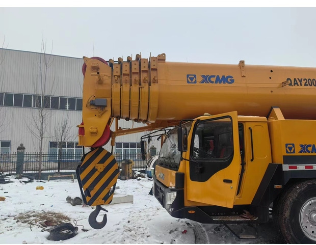 2018 XCMG QY200 - Autokran za sve terene: slika 2 2018 XCMG QY200 - Autokran za sve terene: slika 2