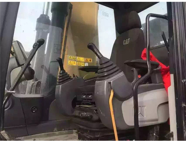 2019 Caterpillar 329D - Bager guseničar: slika 4 2019 Caterpillar 329D - Bager guseničar: slika 4