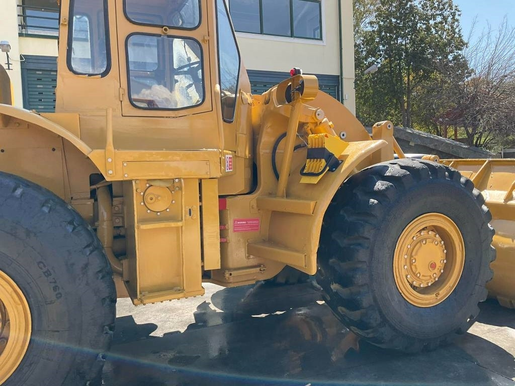 CAT 966C - Utovarivač točkaš: slika 2 CAT 966C - Utovarivač točkaš: slika 2