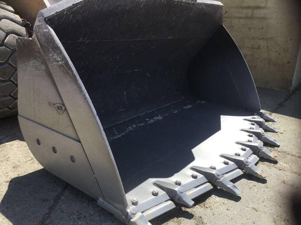Utovarivač točkaš CAT 972 K: slika 6