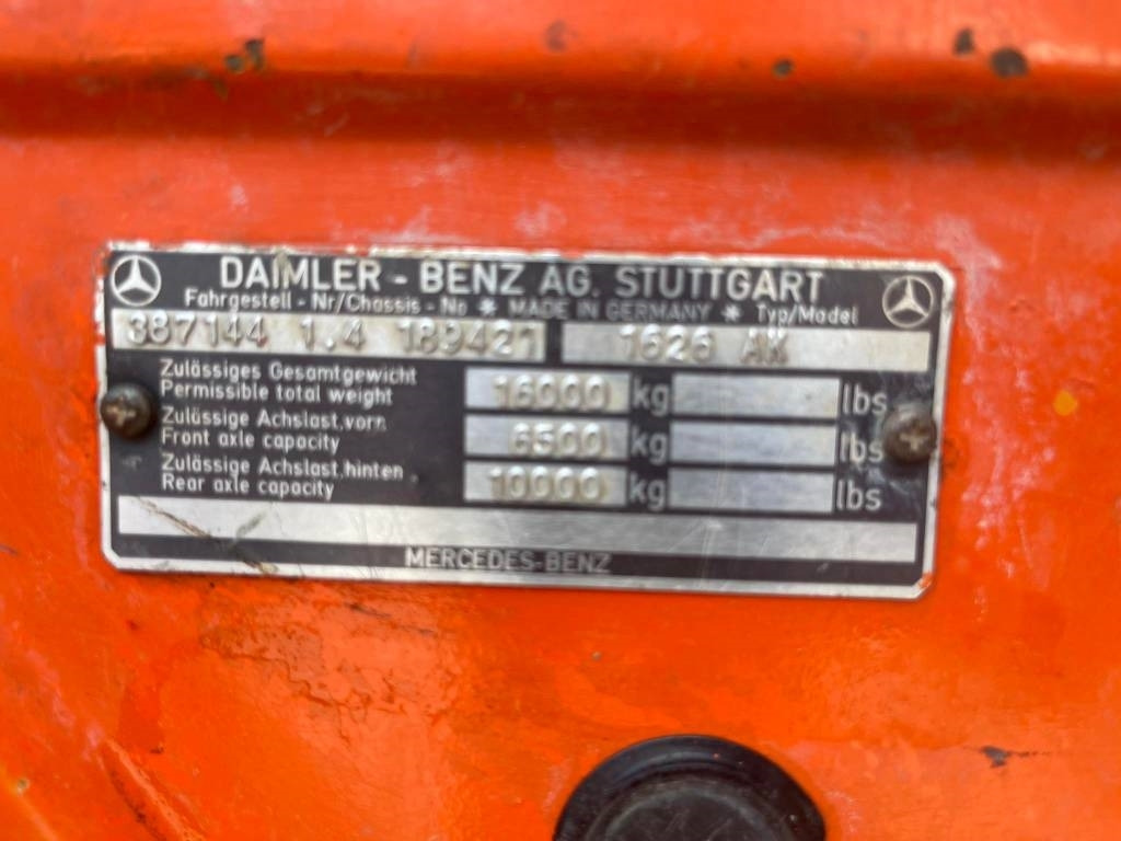 Kamion sa dizalicom Mercedes-Benz 1626K: slika 8