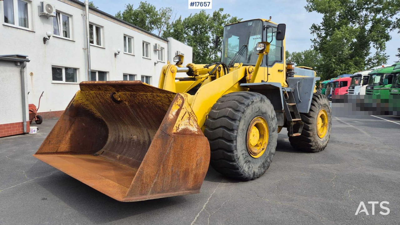 2000 Komatsu WA420-3H - Utovarivač točkaš: slika 3 2000 Komatsu WA420-3H - Utovarivač točkaš: slika 3