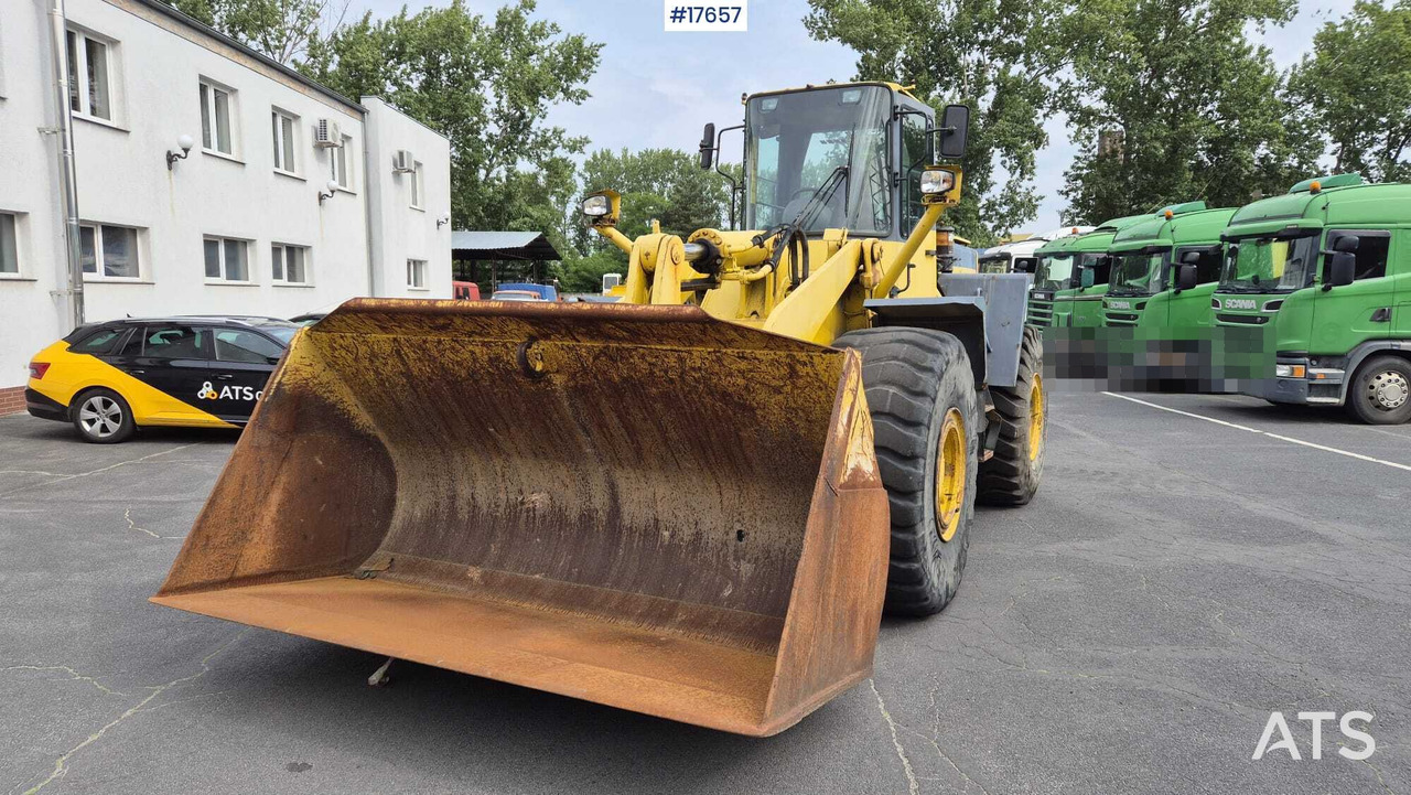 2000 Komatsu WA420-3H - Utovarivač točkaš: slika 5 2000 Komatsu WA420-3H - Utovarivač točkaš: slika 5