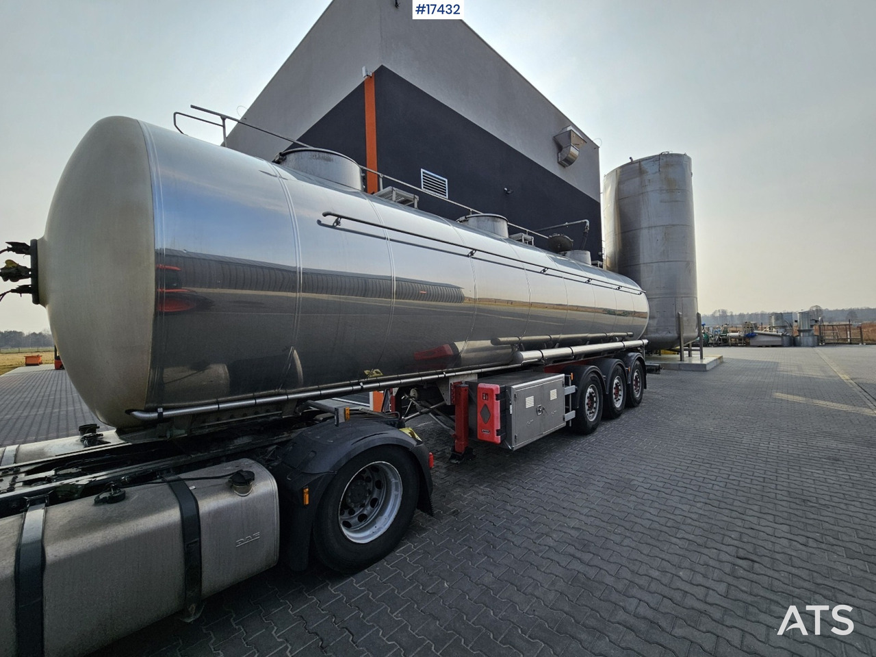 2006 Magyar SR34 food tanker - Poluprikolica cisterna: slika 2 2006 Magyar SR34 food tanker - Poluprikolica cisterna: slika 2