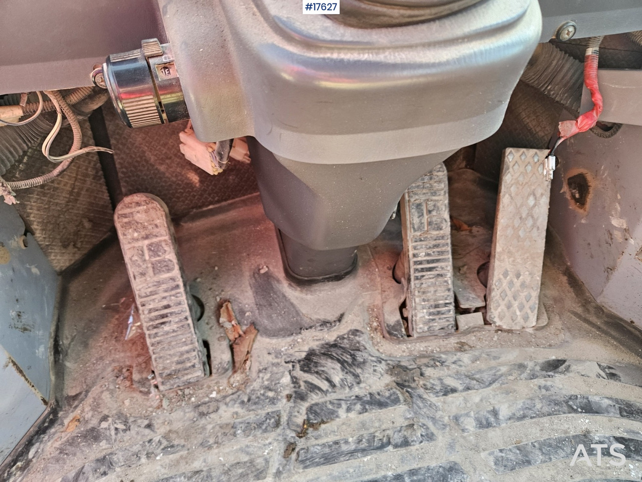 2008 Komatsu WA 320-5 2008 Komatsu WA 320-5: slika 14 2008 Komatsu WA 320-5 2008 Komatsu WA 320-5: slika 14