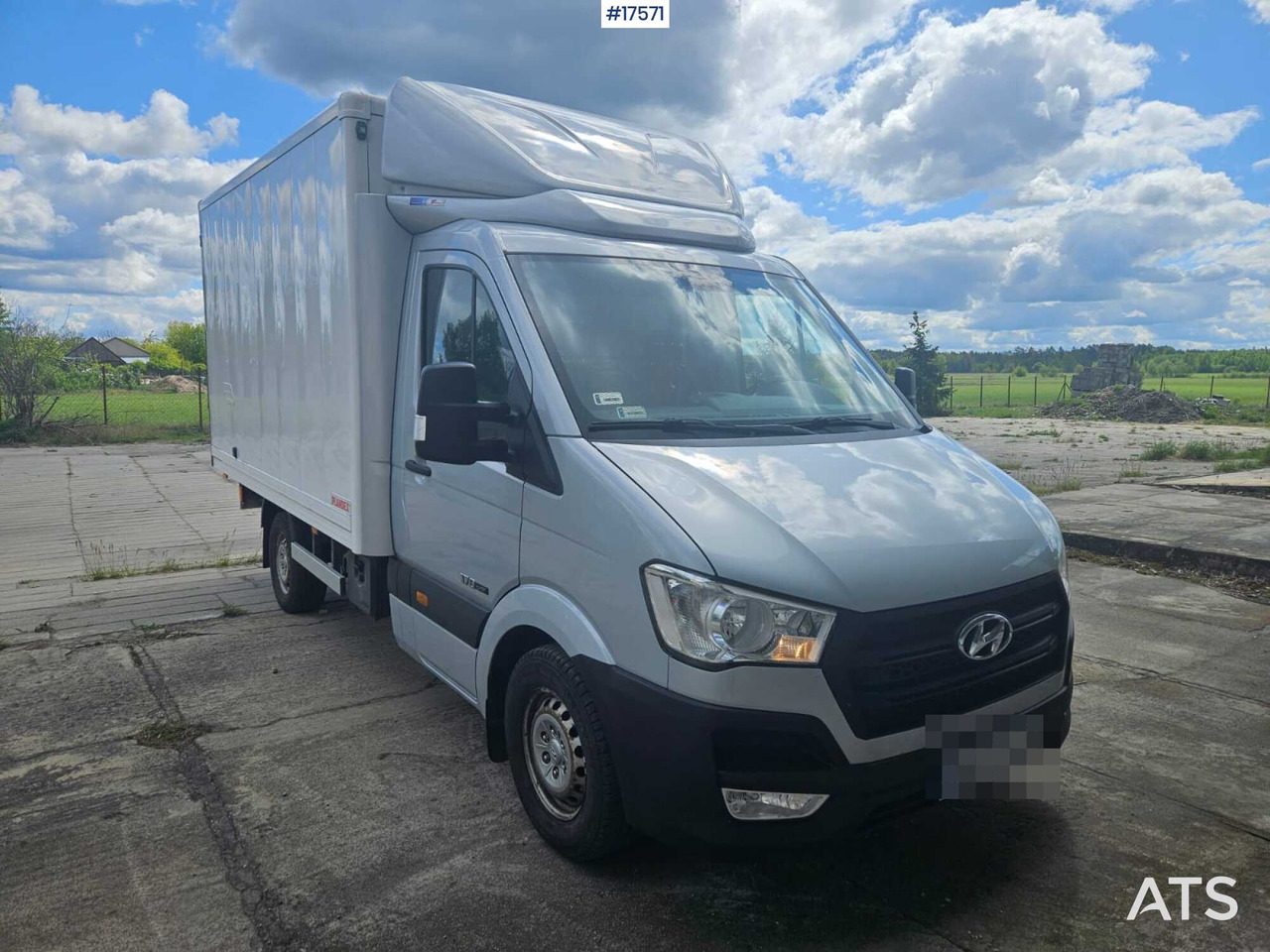 2016 Hyundai H350 - Dostavno vozilo sa zatvorenim sandukom: slika 2 2016 Hyundai H350 - Dostavno vozilo sa zatvorenim sandukom: slika 2