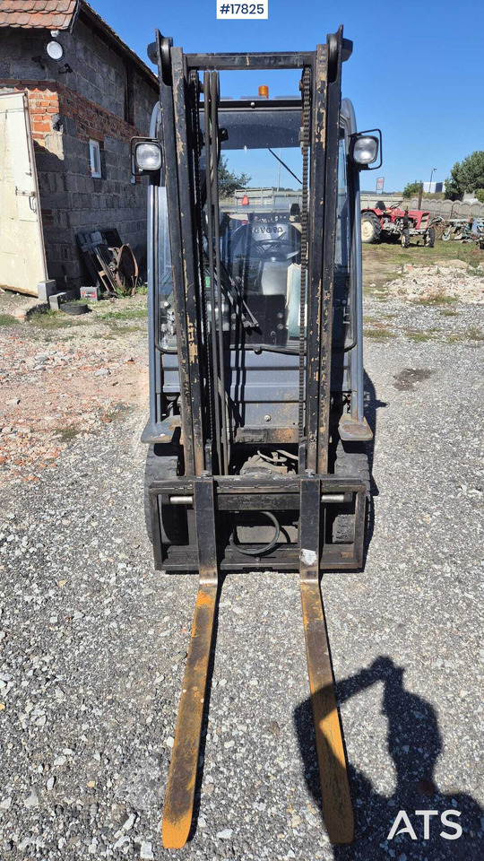 Forklift TOYOTA 02-8FGF15 (2007) - Gasni viljuškar: slika 4 Forklift TOYOTA 02-8FGF15 (2007) - Gasni viljuškar: slika 4