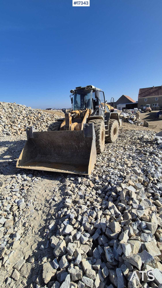 LIEBHERR L556 wheel loader (2008) - Utovarivač točkaš: slika 4 LIEBHERR L556 wheel loader (2008) - Utovarivač točkaš: slika 4