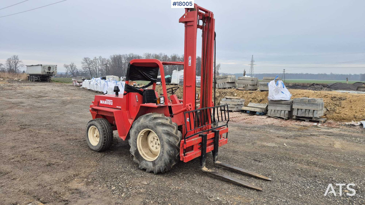 Rough terrain forklift MANITOU MB 30N (1993) - Terenski viljuškar: slika 1 Rough terrain forklift MANITOU MB 30N (1993) - Terenski viljuškar: slika 1