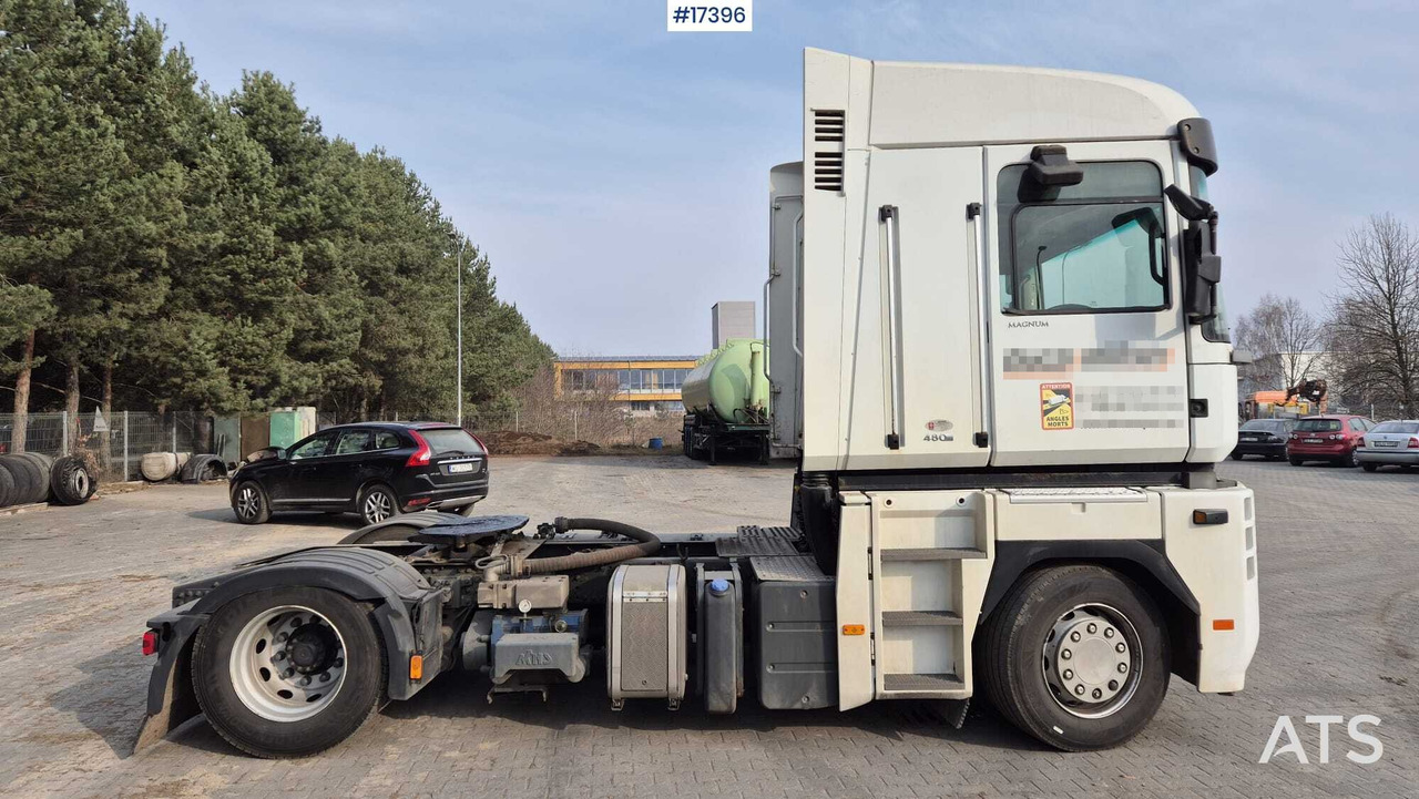 RENAULT MAGNUM 480 (2012) + kompresor CVS SILOKING 1100 - Tegljač: slika 4 RENAULT MAGNUM 480 (2012) + kompresor CVS SILOKING 1100 - Tegljač: slika 4