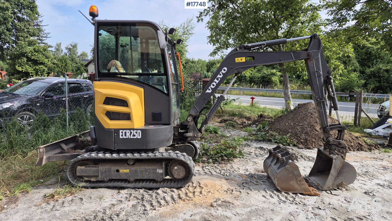 VOLVO ECR25D Mini Crawler Excavator (2021) - Mini bager: slika 1 VOLVO ECR25D Mini Crawler Excavator (2021) - Mini bager: slika 1