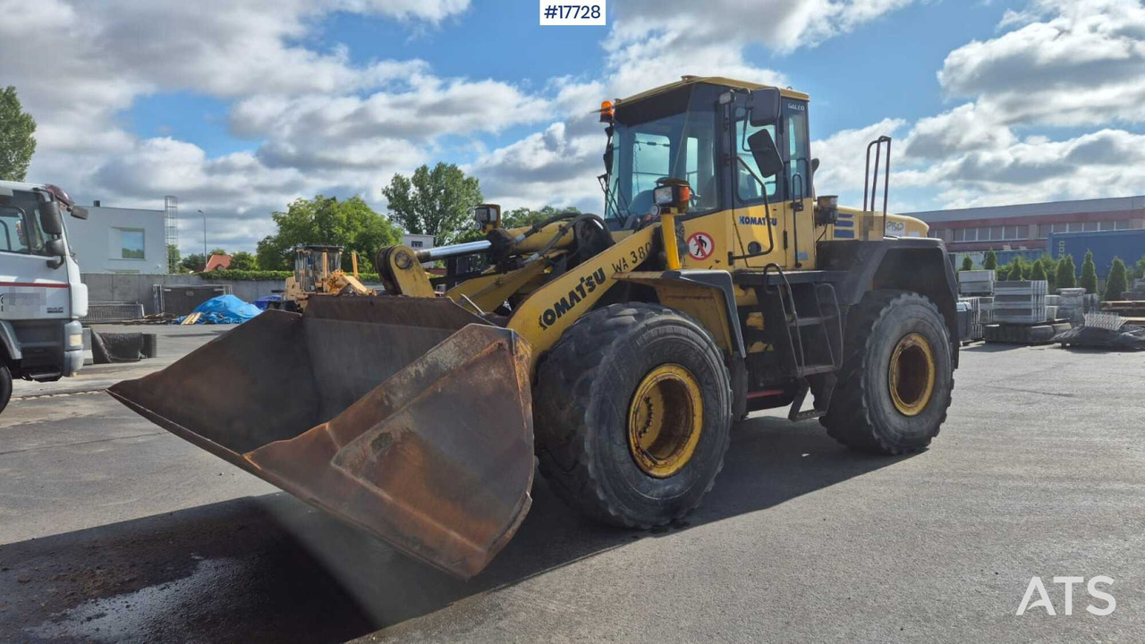 Wheel loader KOMATSU WA380-5H (2004) - Utovarivač točkaš: slika 3 Wheel loader KOMATSU WA380-5H (2004) - Utovarivač točkaš: slika 3