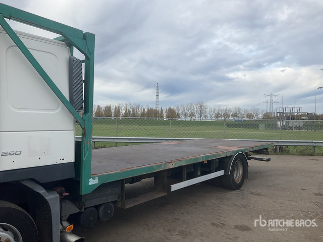 2002 Volvo FM280 4x2 Sleeper Flatbed Truck - Kamion sa tovarnim sandukom: slika 5 2002 Volvo FM280 4x2 Sleeper Flatbed Truck - Kamion sa tovarnim sandukom: slika 5