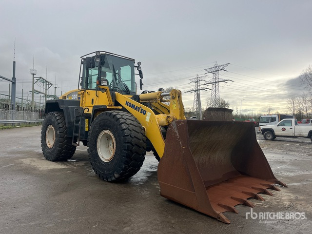 2005 Komatsu WA320-5H Wheel Loader - Utovarivač točkaš: slika 4 2005 Komatsu WA320-5H Wheel Loader - Utovarivač točkaš: slika 4