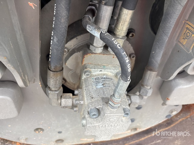 2013 Hamm HD14VV Double Drum Roller - Valjak za puteve: slika 5 2013 Hamm HD14VV Double Drum Roller - Valjak za puteve: slika 5