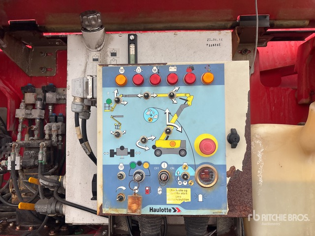 2014 Haulotte HA41PX 4WD Diesel Articulating Boom Lift - Zglobna platforma: slika 4 2014 Haulotte HA41PX 4WD Diesel Articulating Boom Lift - Zglobna platforma: slika 4