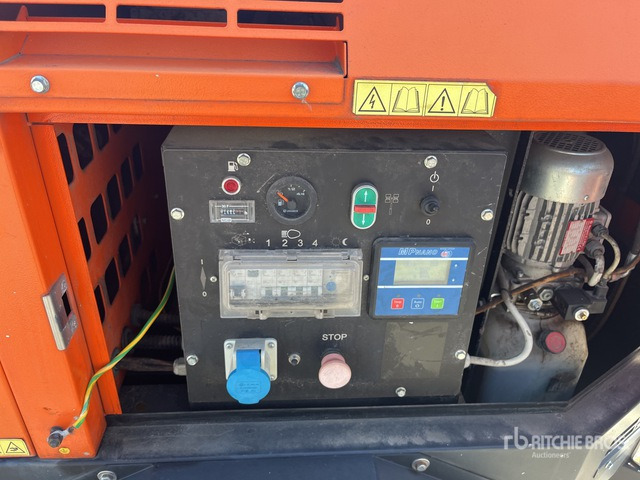 2015 Generac Mobile VB-9 Light Tower - Toranj za osvetljenje: slika 5 2015 Generac Mobile VB-9 Light Tower - Toranj za osvetljenje: slika 5