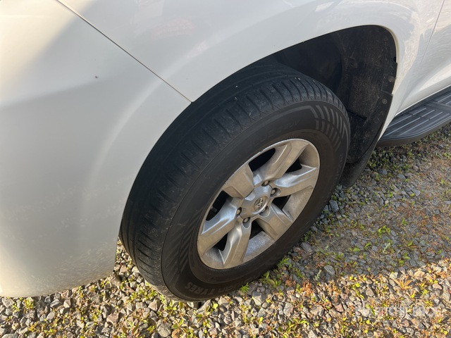 Toyota Land Cruiser SUV - SUVSUV: slika 5 Toyota Land Cruiser SUV - SUVSUV: slika 5
