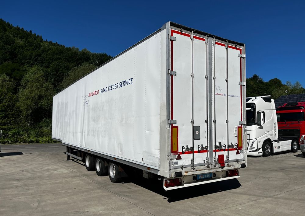 Talson Naczepa Izoterma Pojemnościowa // 3.03cm // Rolki // 105m3 // - Poluprikolica hladnjače: slika 3 Talson Naczepa Izoterma Pojemnościowa // 3.03cm // Rolki // 105m3 // - Poluprikolica hladnjače: slika 3