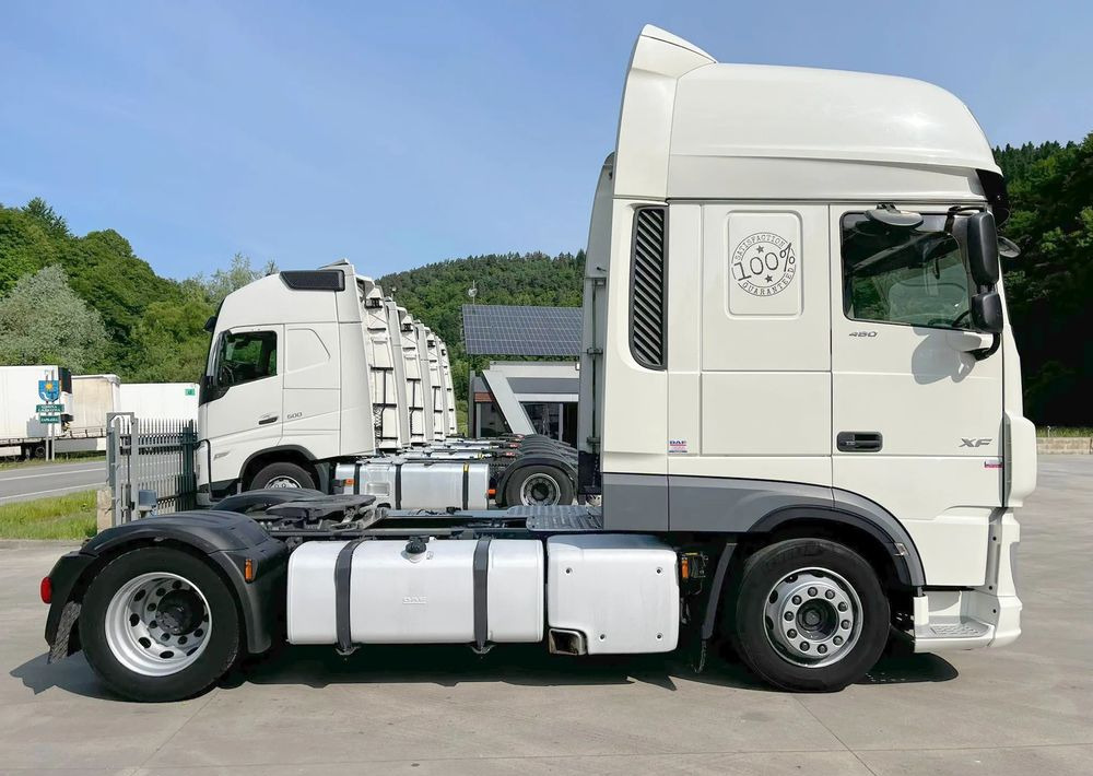 DAF XF 106.480 // Mega // 2019 Rok // SSC // Duże zbiorniki // Radary // Serwis // - Tegljač: slika 4 DAF XF 106.480 // Mega // 2019 Rok // SSC // Duże zbiorniki // Radary // Serwis // - Tegljač: slika 4