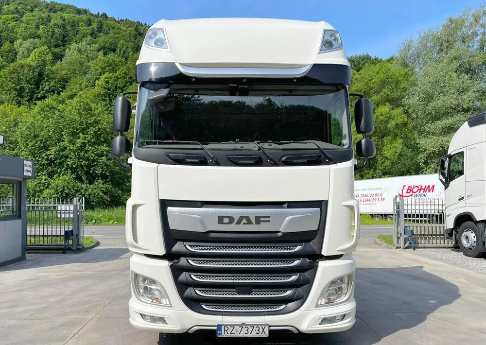 DAF XF 106.480 // Mega // 2019 Rok // SSC // Duże zbiorniki // Radary // Serwis // - Tegljač: slika 2 DAF XF 106.480 // Mega // 2019 Rok // SSC // Duże zbiorniki // Radary // Serwis // - Tegljač: slika 2