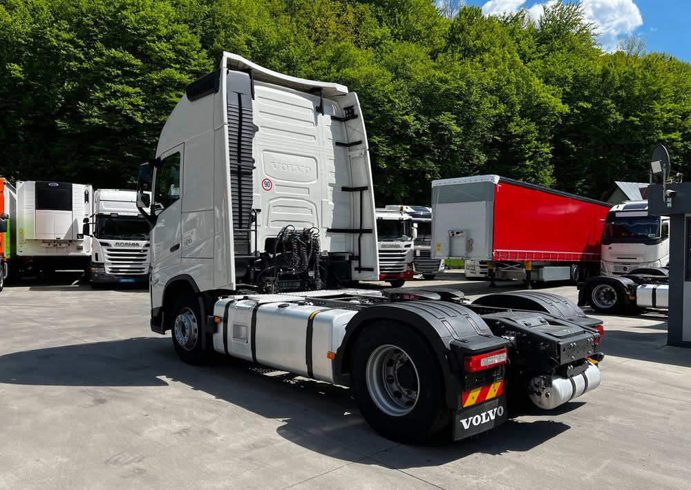 Volvo FH 500 // Zamiana na starszy // Silnik Euro 6 nie Isave // Parkclima // XL // Radary // Duże zbiorniki // Gwarancja // - Tegljač: slika 5 Volvo FH 500 // Zamiana na starszy // Silnik Euro 6 nie Isave // Parkclima // XL // Radary // Duże zbiorniki // Gwarancja // - Tegljač: slika 5
