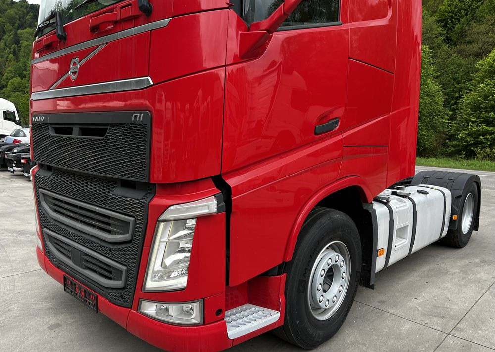 Volvo FH // Standard // 2018 // Duże zbiorniki // Klima postojowa // Radary // Idealny ! - Tegljač: slika 5 Volvo FH // Standard // 2018 // Duże zbiorniki // Klima postojowa // Radary // Idealny ! - Tegljač: slika 5