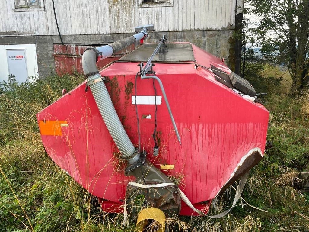 GB 4.8 Guffen Fertilizer Spreader - Cisterna za osoku: slika 3 GB 4.8 Guffen Fertilizer Spreader - Cisterna za osoku: slika 3