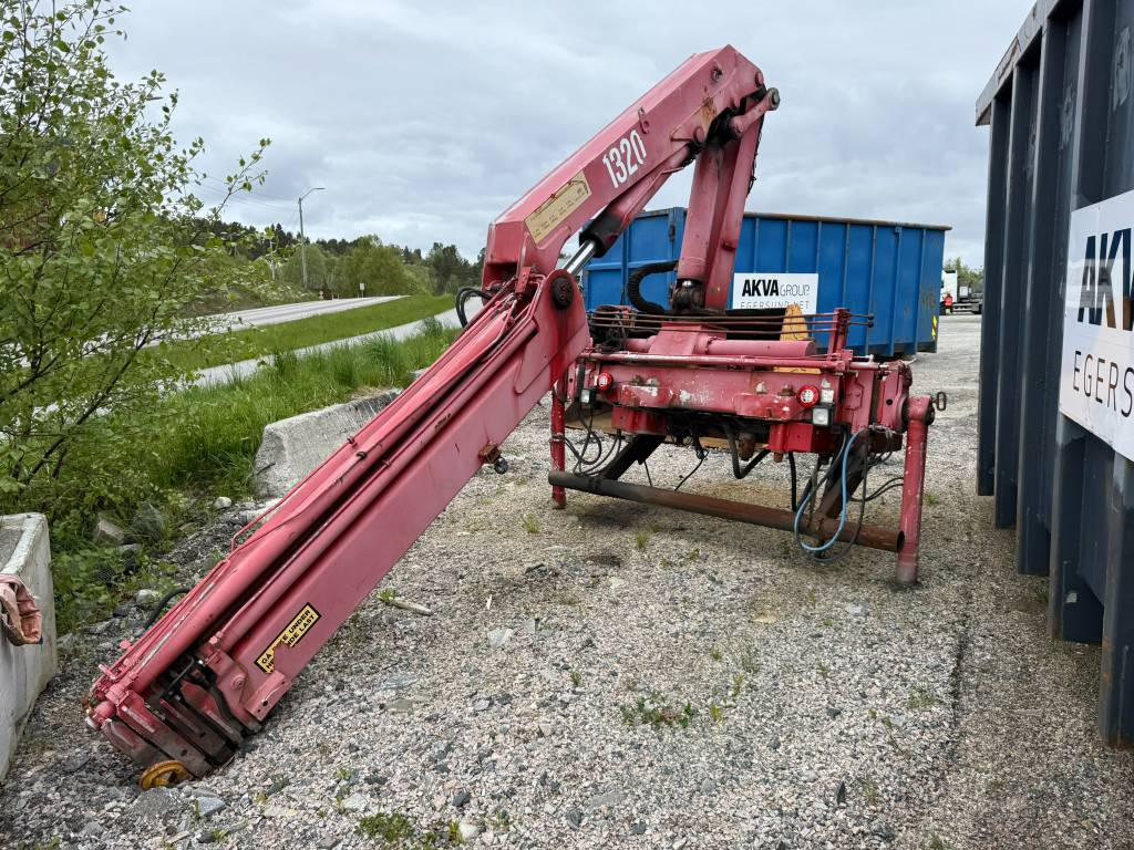 HMF 1323 K4D kran 13tm - Kran za kamion: slika 2 HMF 1323 K4D kran 13tm - Kran za kamion: slika 2