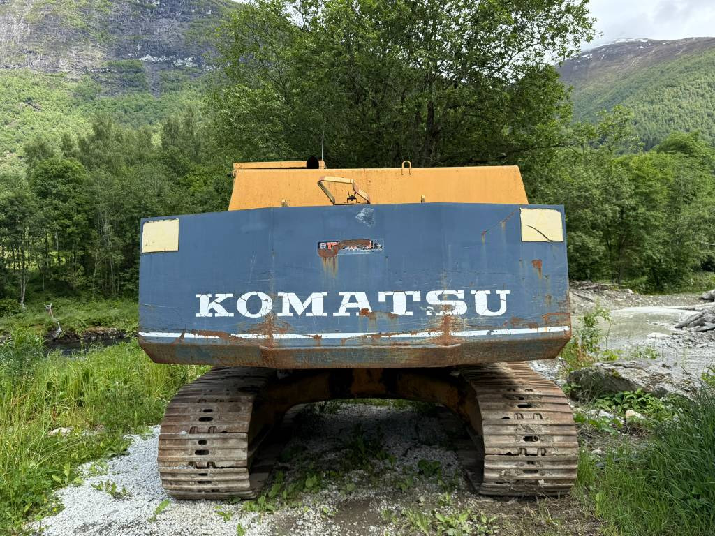 Komatsu PC 200-3 - Bager guseničar: slika 3 Komatsu PC 200-3 - Bager guseničar: slika 3