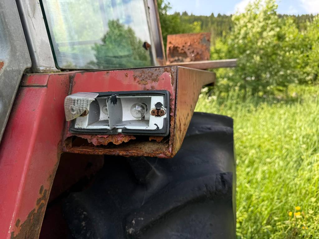 Traktor Massey Ferguson 675: slika 15