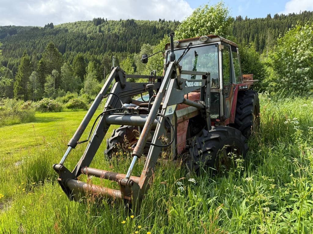 Massey Ferguson 675 - Traktor: slika 1 Massey Ferguson 675 - Traktor: slika 1