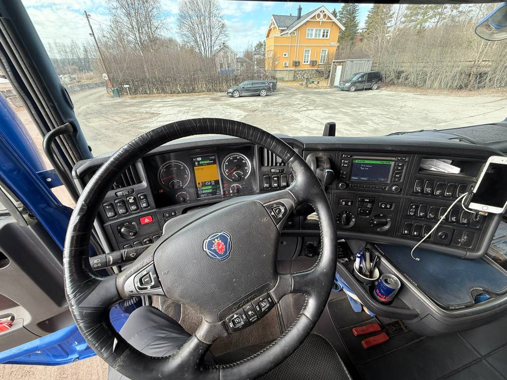 Interior photo 1: Šticar Scania R 730 6x4 Jonsered J1088S