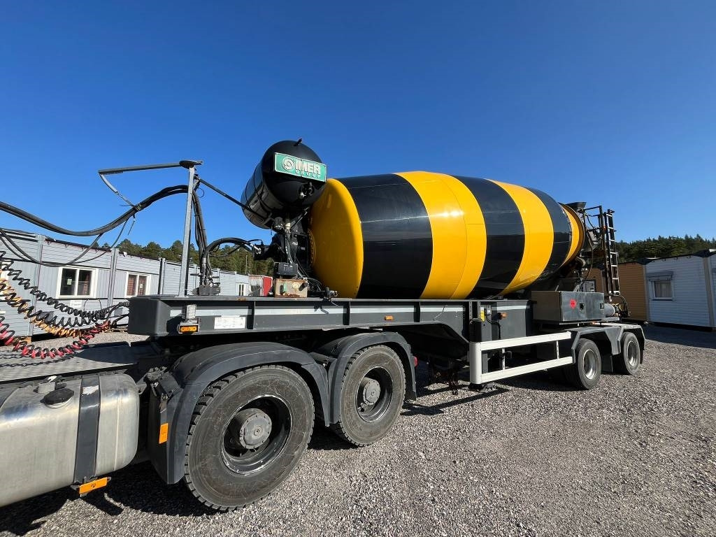 Mercedes-Benz Arocs 6X4 AMT BT 220 semi-trailer concrete mixer - Tegljač, Poluprikolica mikser: slika 4 Mercedes-Benz Arocs 6X4 AMT BT 220 semi-trailer concrete mixer - Tegljač, Poluprikolica mikser: slika 4