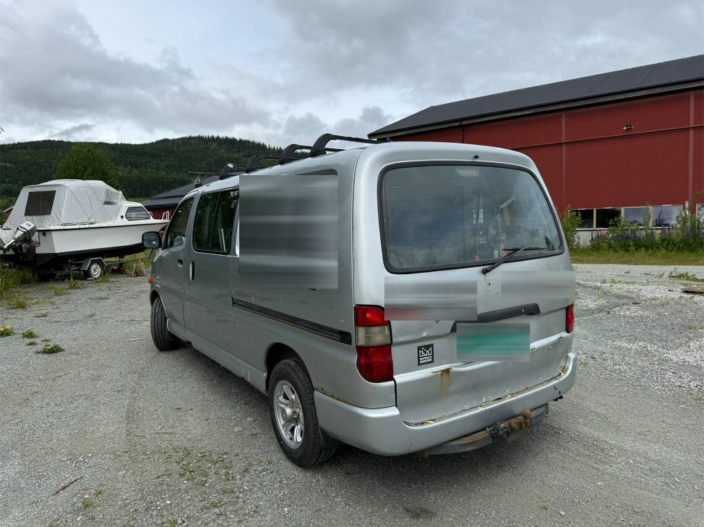 Toyota Hiace 4x4 - Furgon: slika 3 Toyota Hiace 4x4 - Furgon: slika 3
