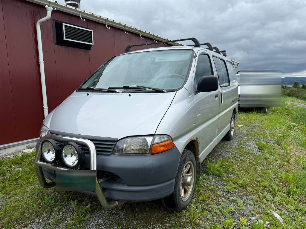 Toyota Hiace 4x4 - Furgon: slika 4 Toyota Hiace 4x4 - Furgon: slika 4