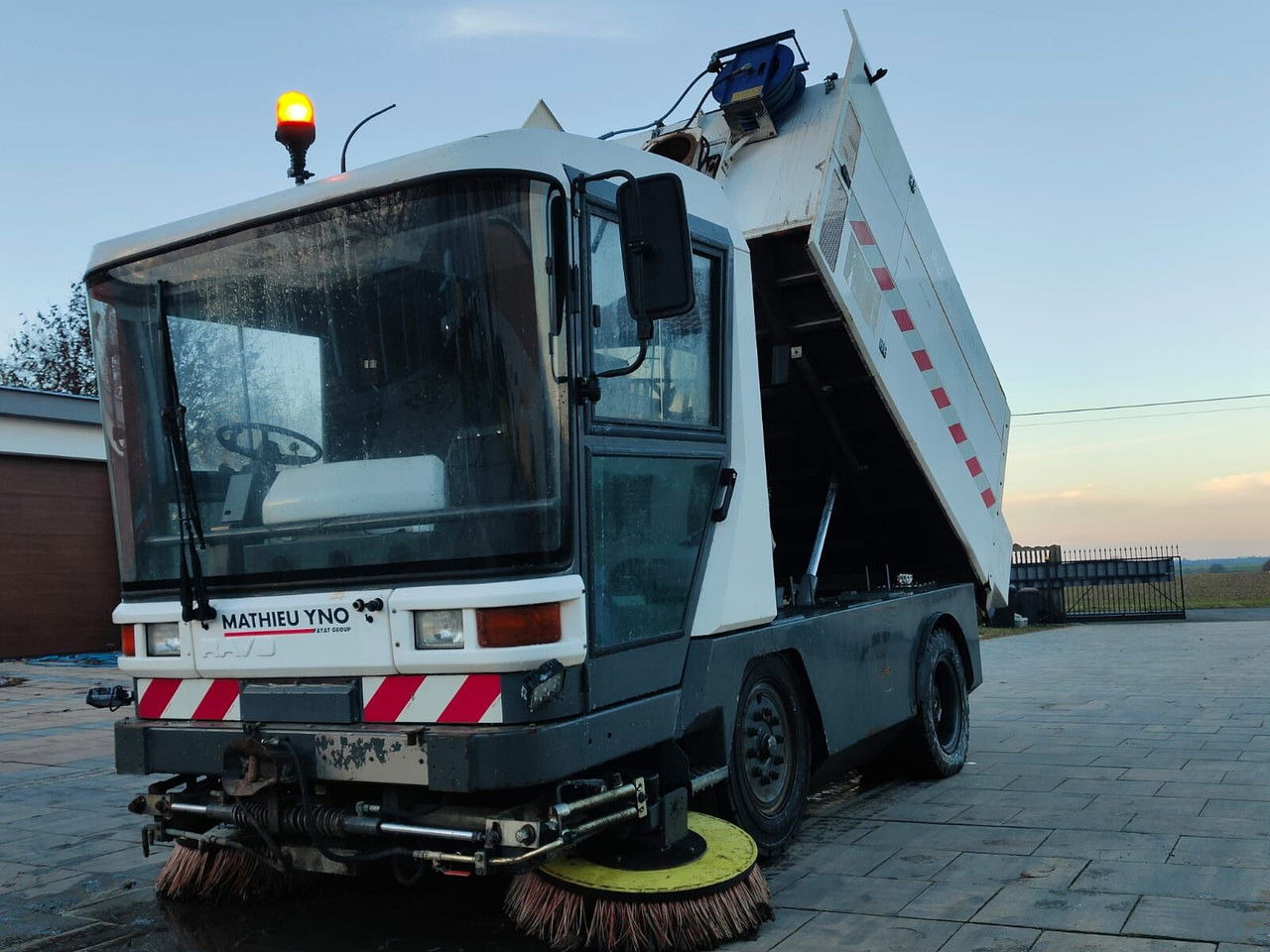 Diversen Yno Ravo 5002 530 C 540 NA CZĘŚCI Mathieu Yno Ravo 5002 530 C 540 NA CZ - Autočistilica: slika 3 Diversen Yno Ravo 5002 530 C 540 NA CZĘŚCI Mathieu Yno Ravo 5002 530 C 540 NA CZ - Autočistilica: slika 3