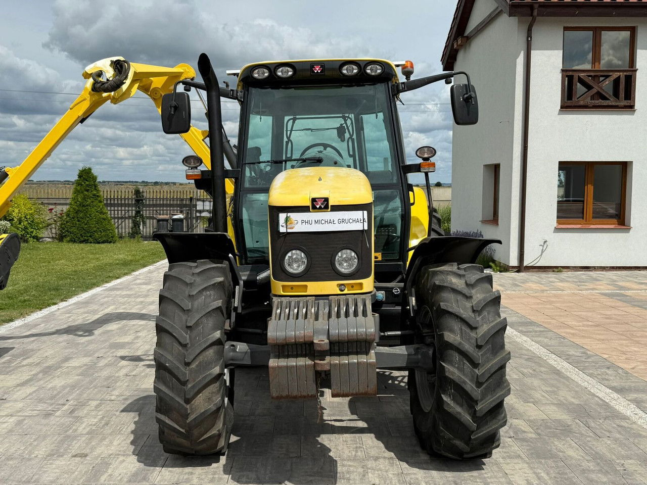 Massey Ferguson 6445 z kosiarką wysięgnikową do poboczy Rousseau T hénor 510 L FI - Traktor: slika 2 Massey Ferguson 6445 z kosiarką wysięgnikową do poboczy Rousseau T hénor 510 L FI - Traktor: slika 2