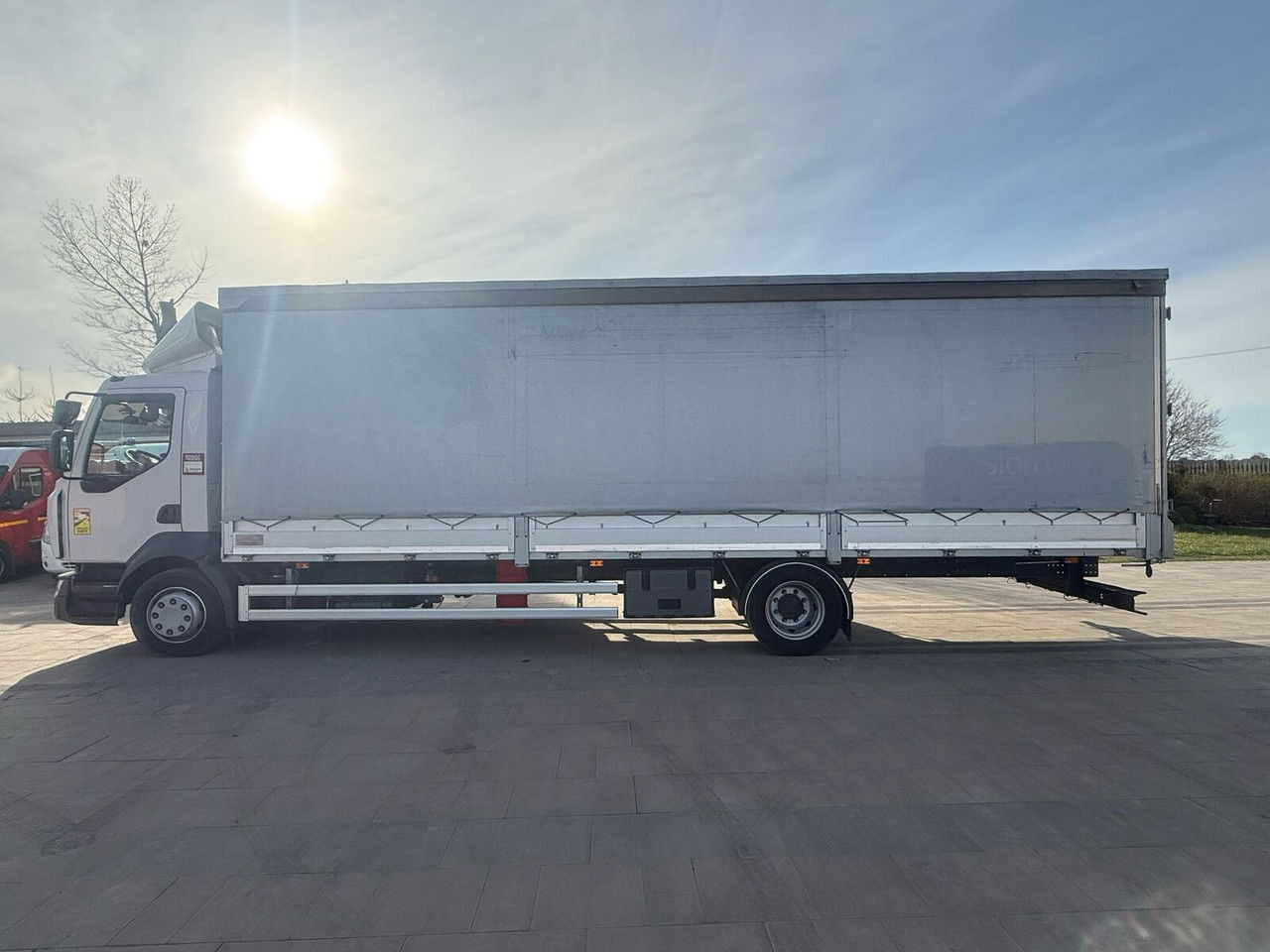 Renault D12 - Kamion sa ceradom: slika 5 Renault D12 - Kamion sa ceradom: slika 5