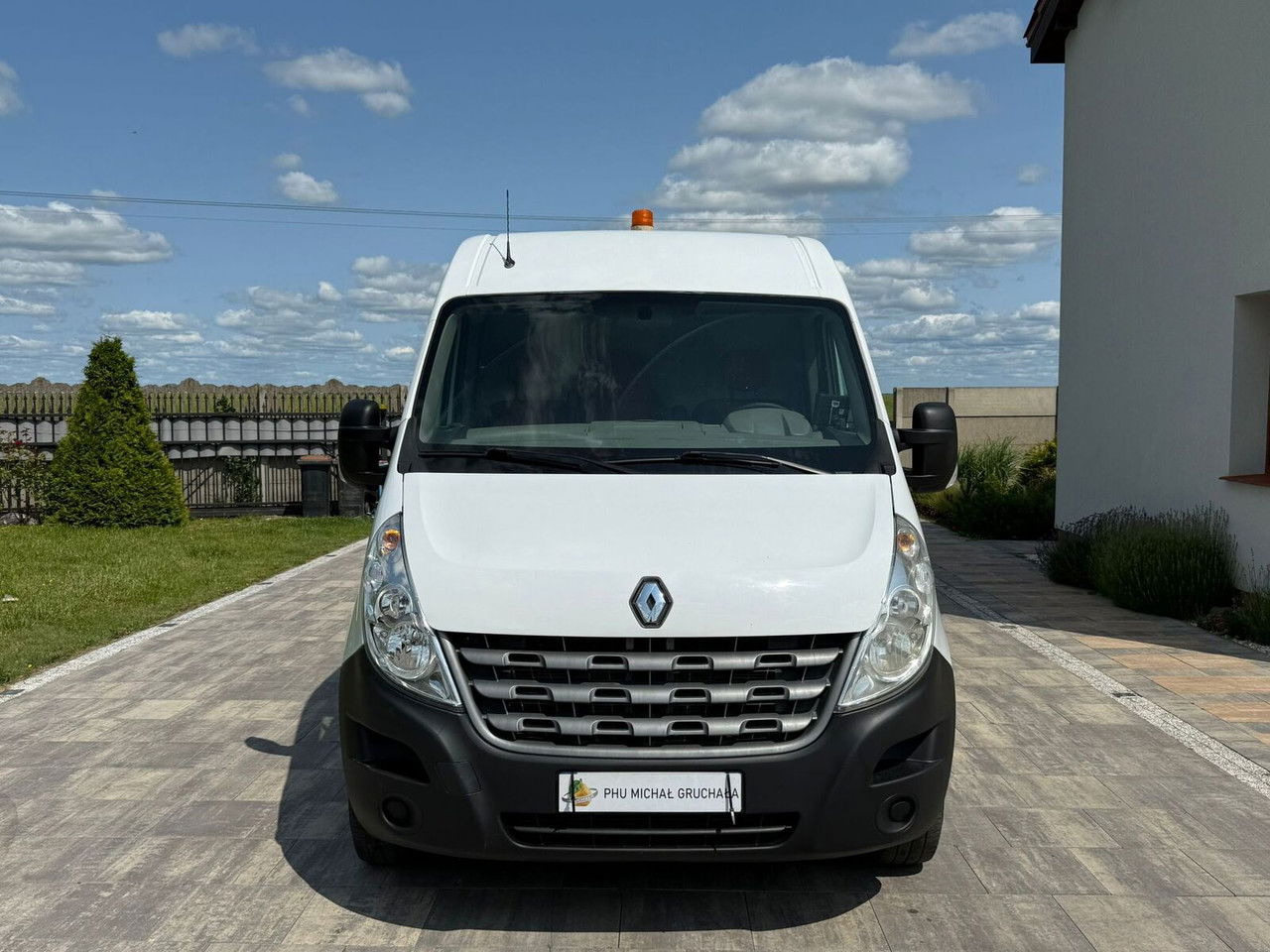Renault Master 2.3 Blaszak Klimatyzacja Hak Kamera cofania - Furgon: slika 2 Renault Master 2.3 Blaszak Klimatyzacja Hak Kamera cofania - Furgon: slika 2