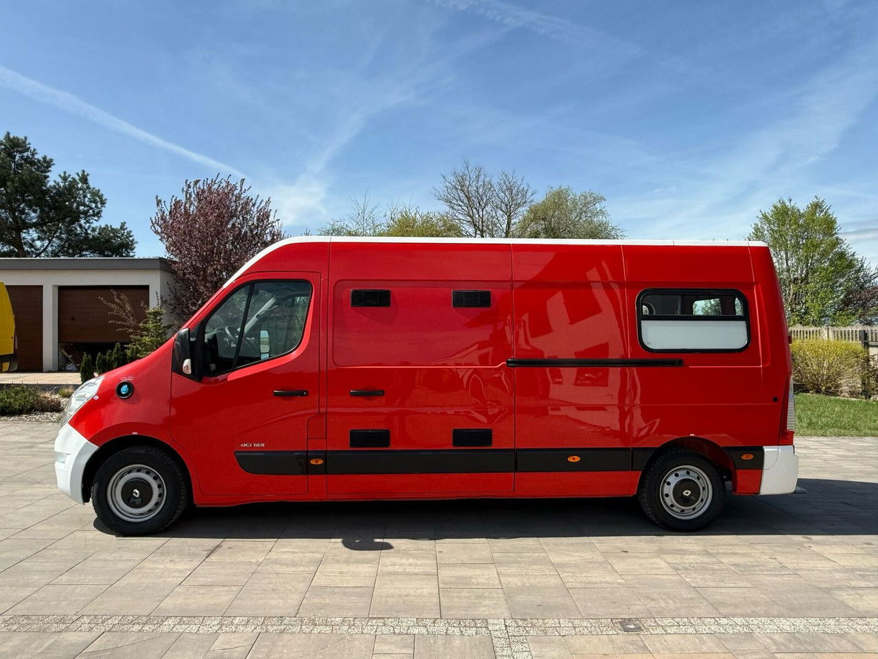 Renault Master Karetka pogotowie Ambulans - Vozilo hitne pomoći: slika 5 Renault Master Karetka pogotowie Ambulans - Vozilo hitne pomoći: slika 5