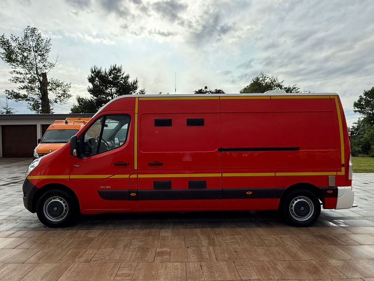 Renault Master - Vozilo hitne pomoći: slika 5 Renault Master - Vozilo hitne pomoći: slika 5