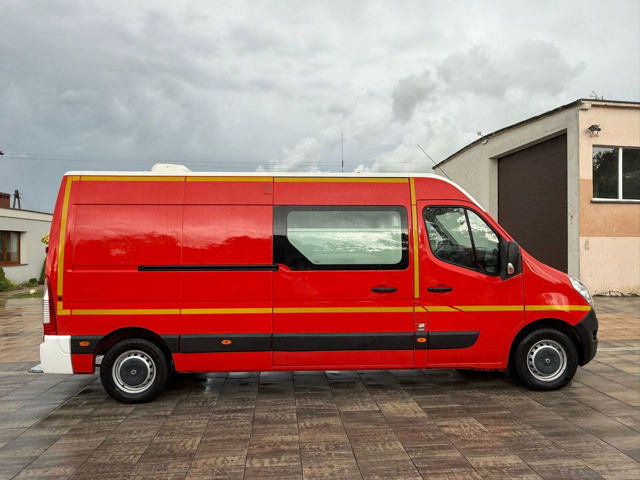 Renault Master - Vozilo hitne pomoći: slika 4 Renault Master - Vozilo hitne pomoći: slika 4