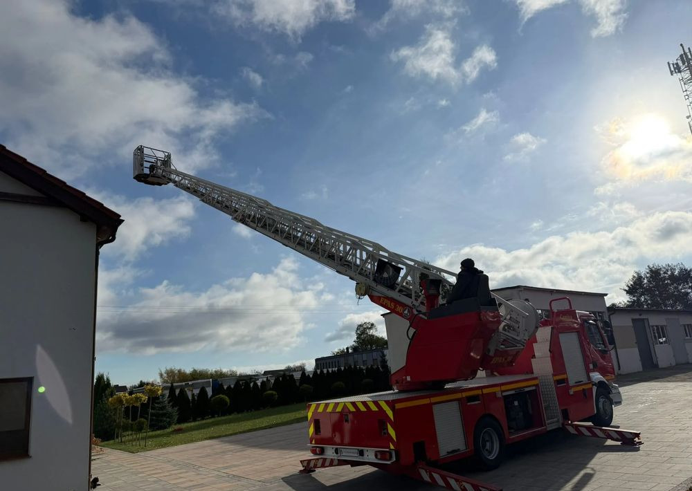 Renault Midlum 210 - Vatrogasni kamion: slika 3 Renault Midlum 210 - Vatrogasni kamion: slika 3