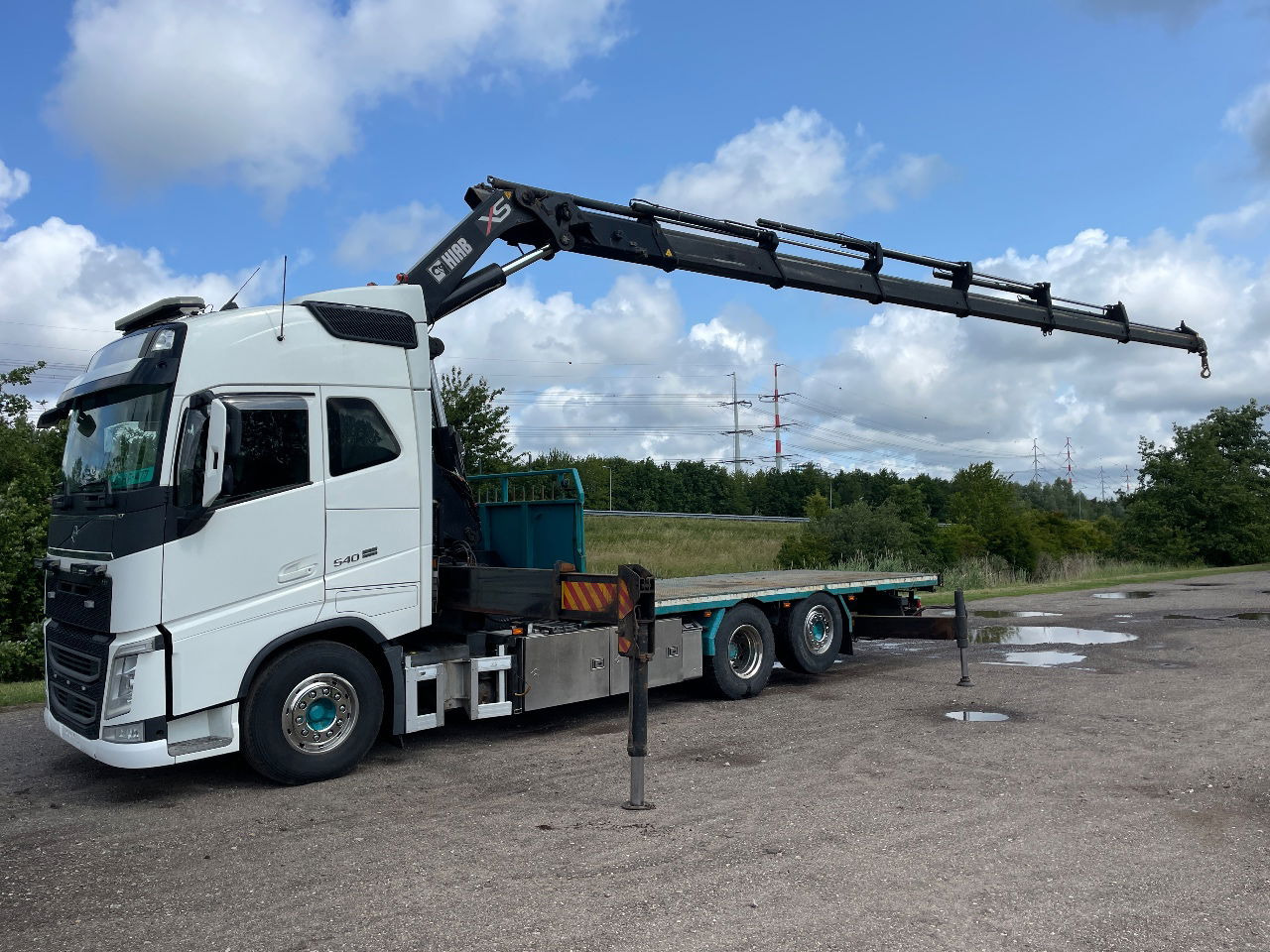 Volvo FH 13.540 FH 540 with hiab 477 e6 with remote - Kamion sa dizalicom: slika 1 Volvo FH 13.540 FH 540 with hiab 477 e6 with remote - Kamion sa dizalicom: slika 1